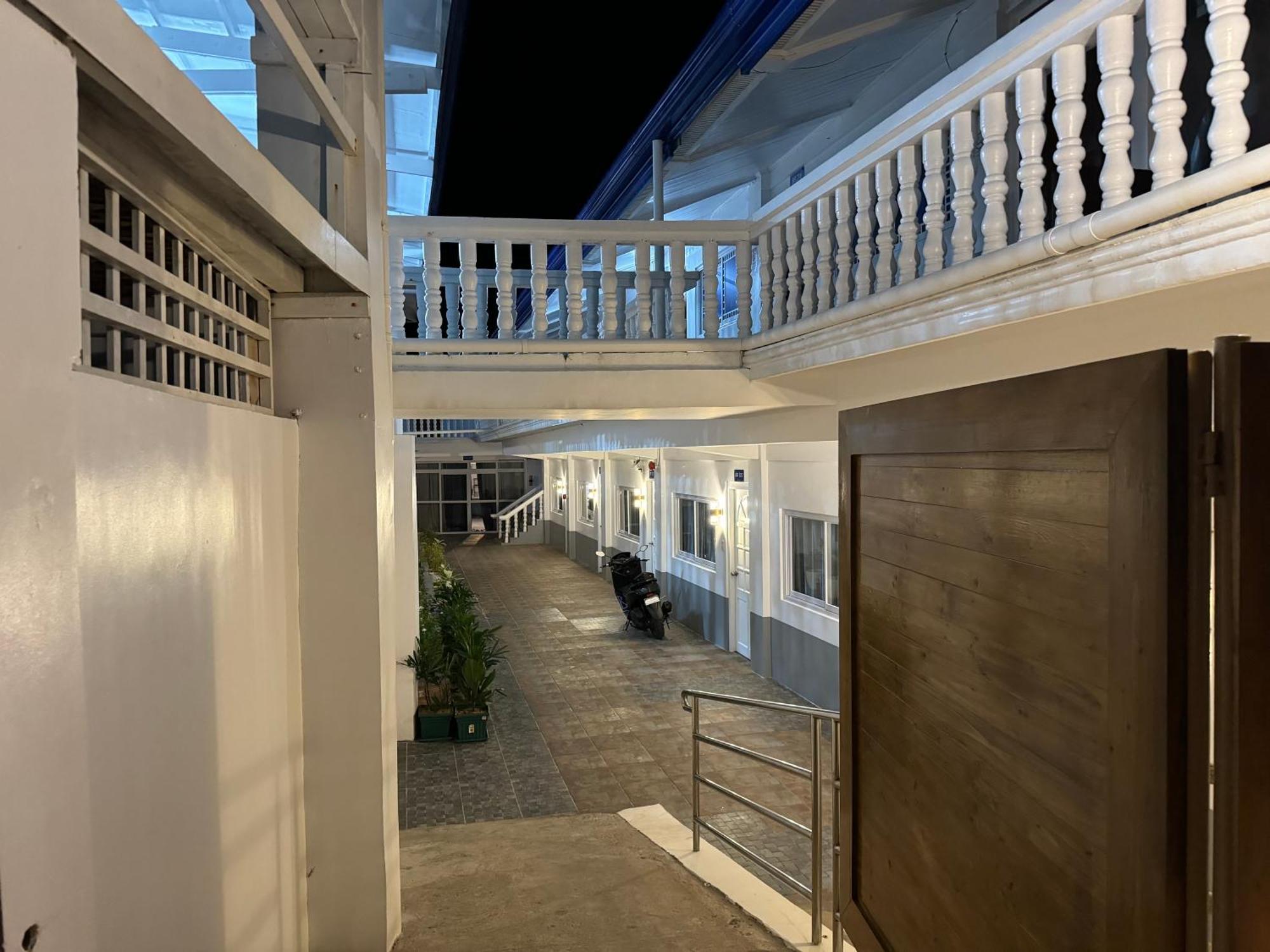 Bolabog Beach Resort Balabag  ภายนอก รูปภาพ